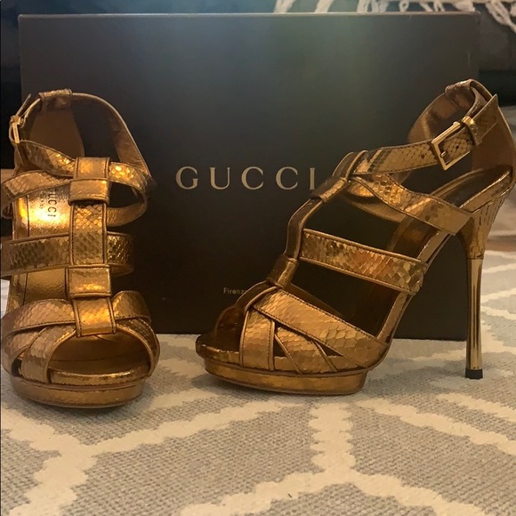 Gucci Napa Silk Gold  platform heels sz 6 - Picture 1 of 8